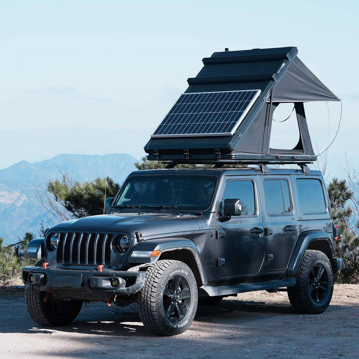 VoltPeak 2-Person Hardshell Pop-Up Rooftop Tent With Solar Panel (SAK26379)
